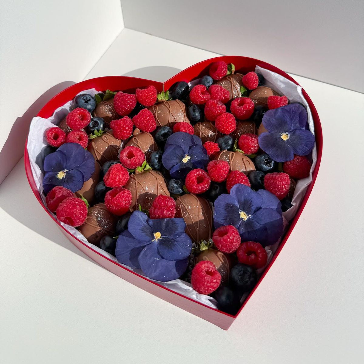 Strawberry Chocolate  Heart Box (12 Piece)